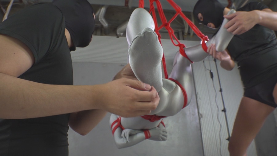 �_�y�A�C�l ���y�d�m��������@�݂�ٔ��󒆂�������n���Q